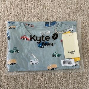 NIB/NWT Kyte Baby 4T Shorts and Short Sleeve Pajamas